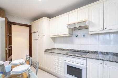 Apartamento Atico Terraza Playa Futbol Y Congresos Vut4708As Gijón Exterior foto