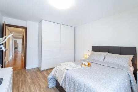 Apartamento Atico Terraza Playa Futbol Y Congresos Vut4708As Gijón Exterior foto